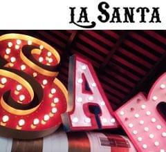 letras gigantes restaurante mexicano La Santa (Grupo Reini). Imagen portada