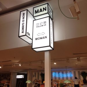 rótulo para tienda de ropa philpark