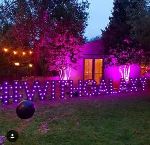 letras corpóreas de aluminio para Samsung